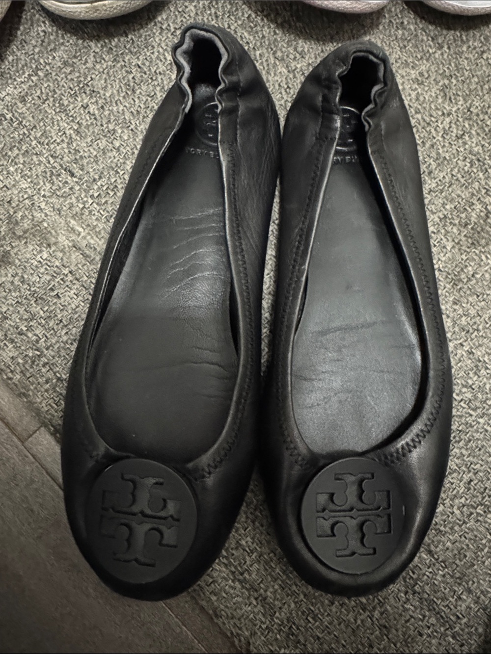 Tory Burch Black Leather Logo Ballet Flats